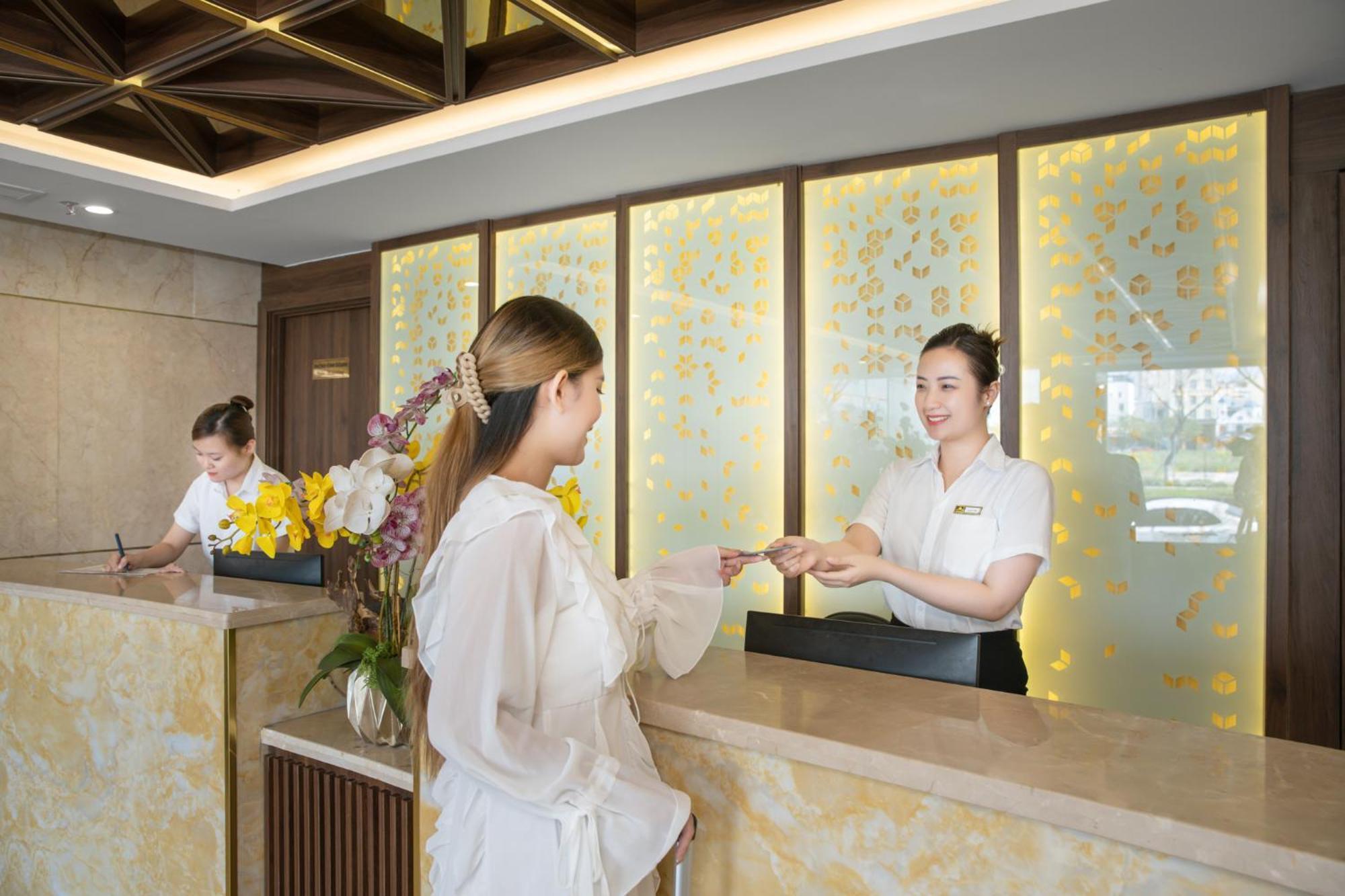 Kova Diamond Hotel Da Nang Exterior photo